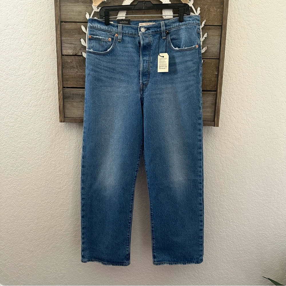 Levi’s Ribcage Straight Ankle Classic Blue Prwmium‎ Denim Jeans Size 32 x 29 NWT